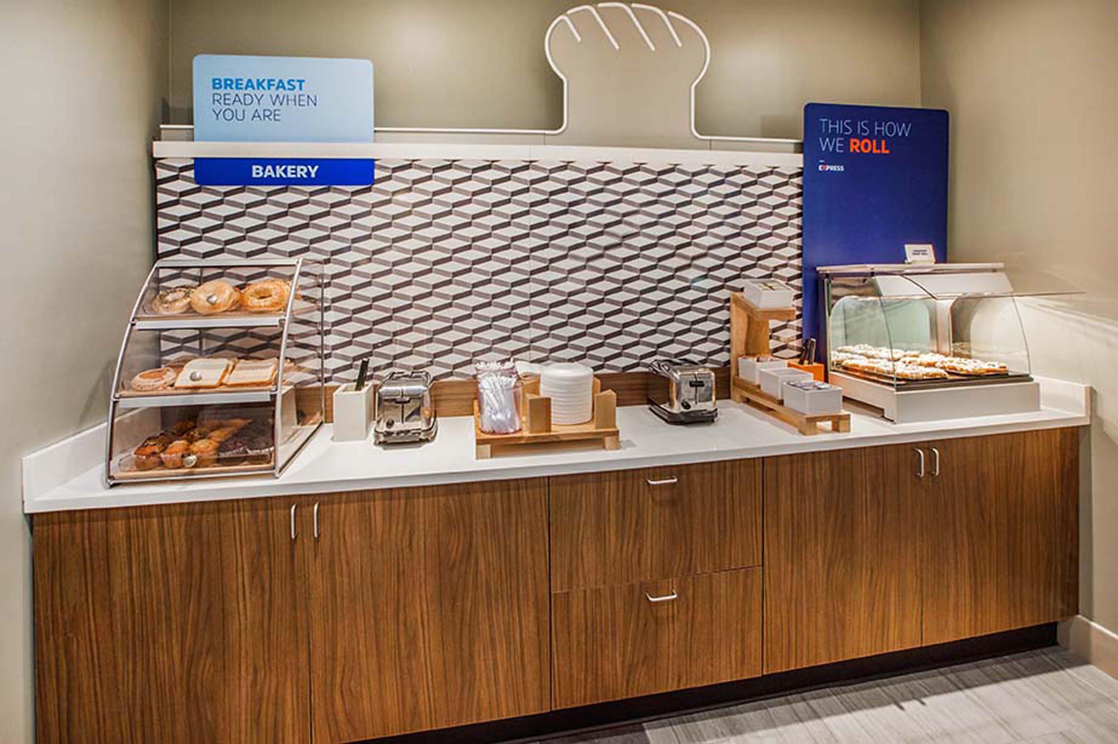 Holiday Inn Express Casper I-25 By Ihg מראה חיצוני תמונה