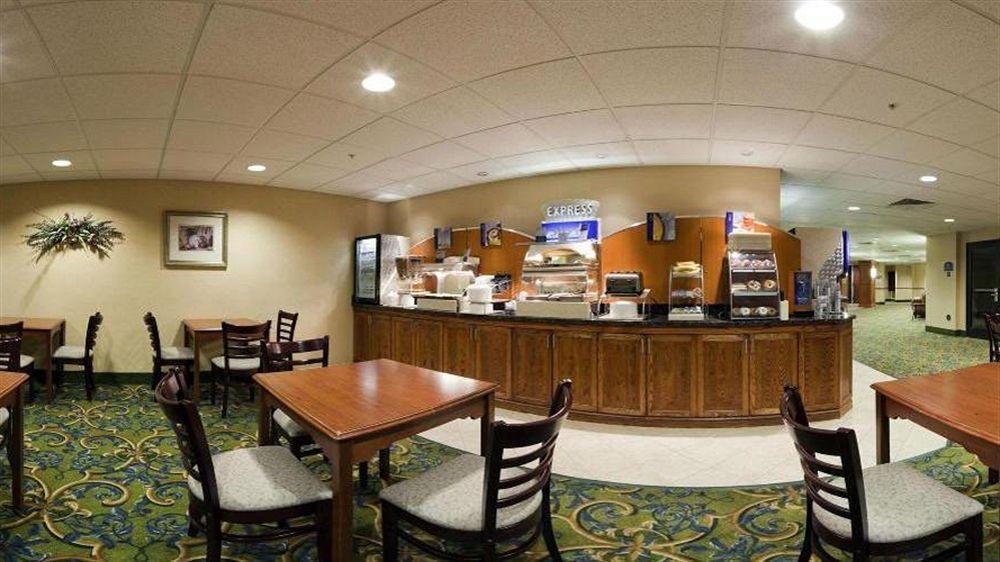 Holiday Inn Express Casper I-25 By Ihg מראה חיצוני תמונה